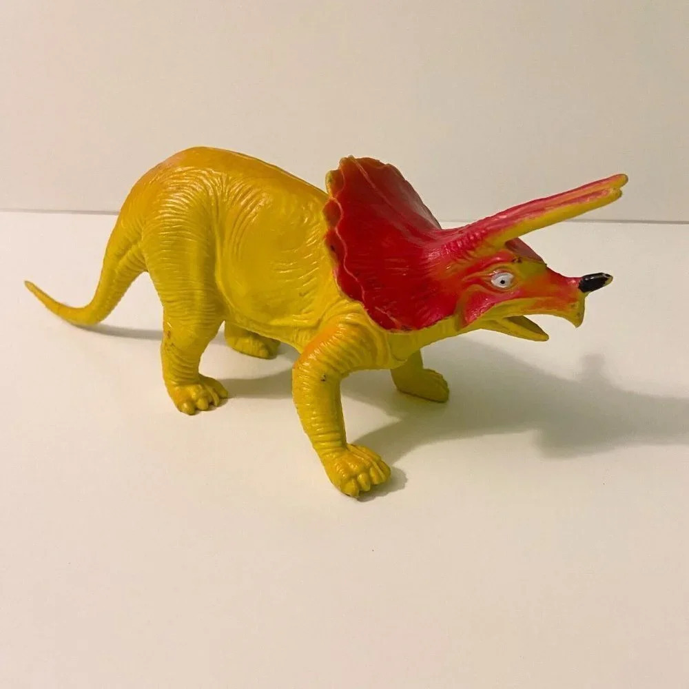 Vintage 1985 Imperial Yellow Red Triceratops Dinosaur 9 in Plastic Toy Figure